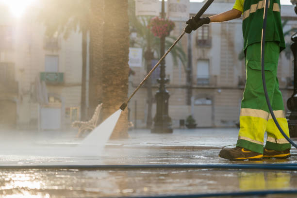 Best Garage Pressure Washing  in Bingham Farms, MI